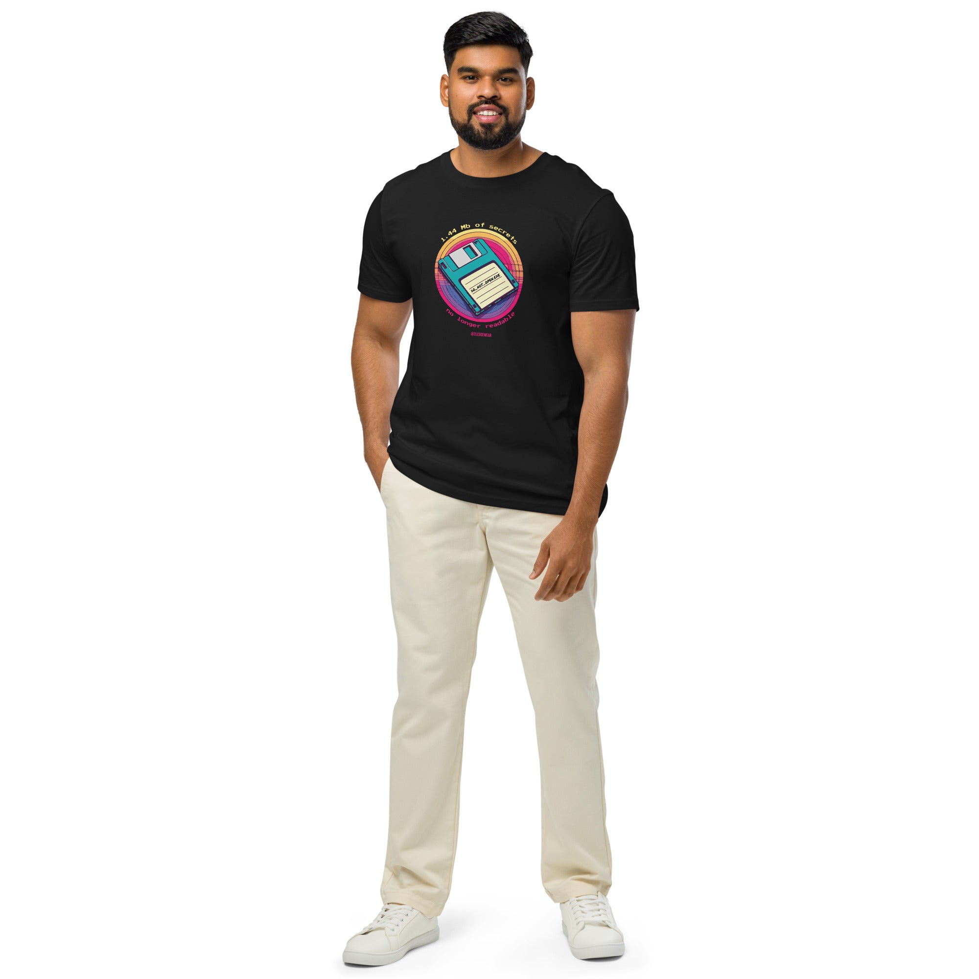 T-shirt 1.44 Mb OF SECRETS, NO LONGER READABLE