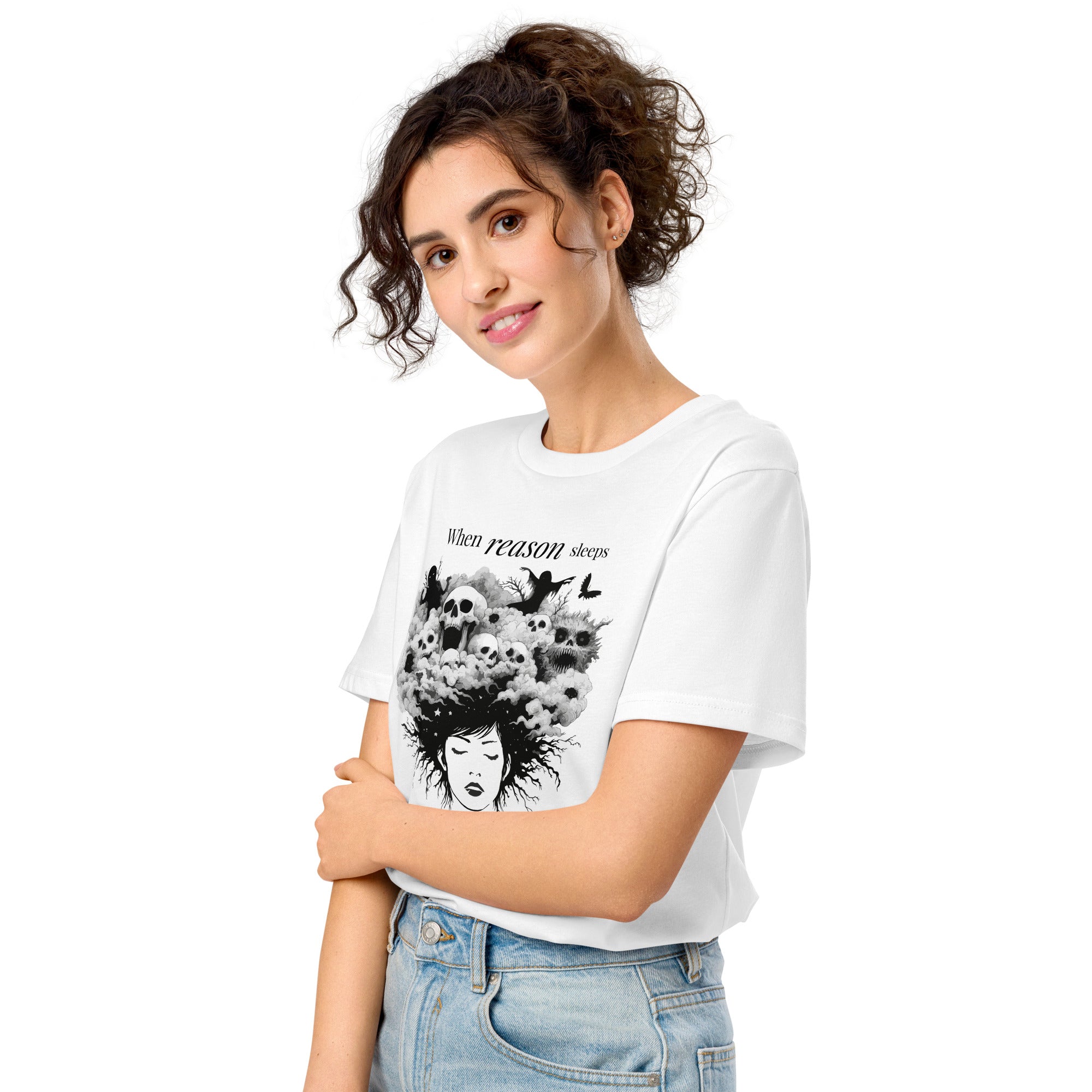 T-shirt WHEN REASON SLEEPS, DARKNESS TAKES FORM